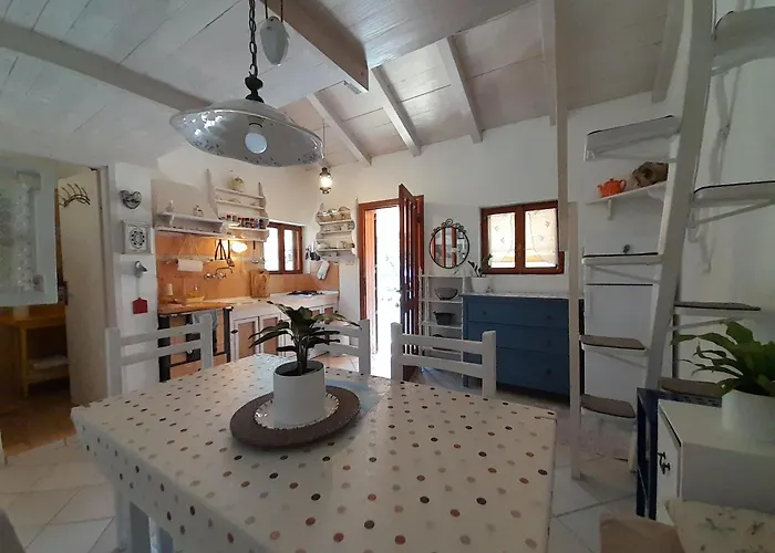 Sea Side House For Two In A Wilderness