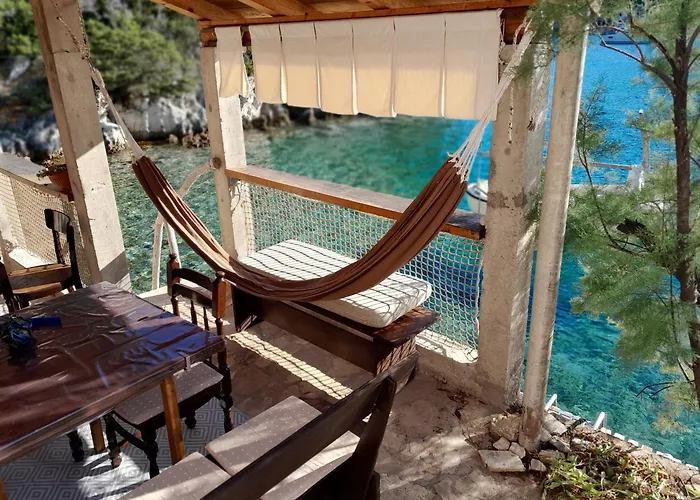 Sea Side House For Two In A Wilderness Vis