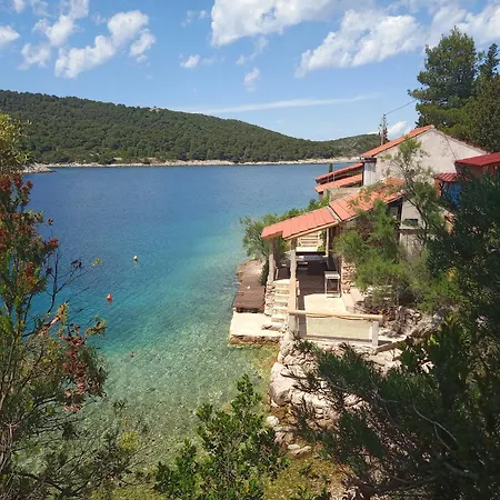Sea Side House For Two In A Wilderness