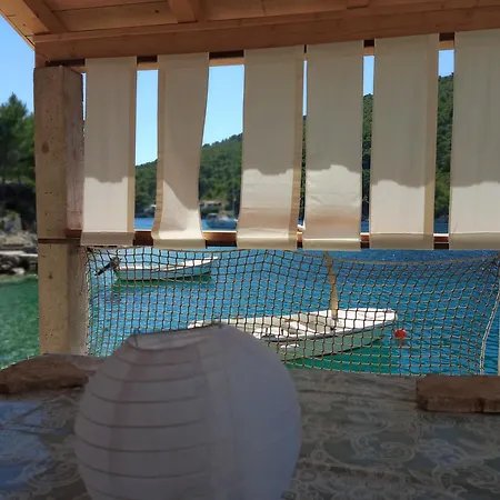 Sea Side House For Two In A Wilderness * Vis