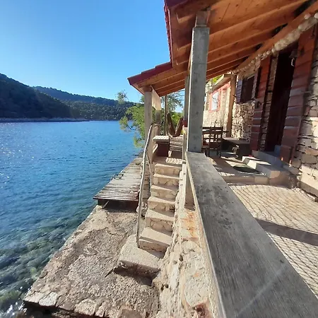 Sea Side House For Two In A Wilderness Vis