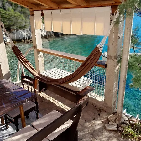 Sea Side House For Two In A Wilderness Vis