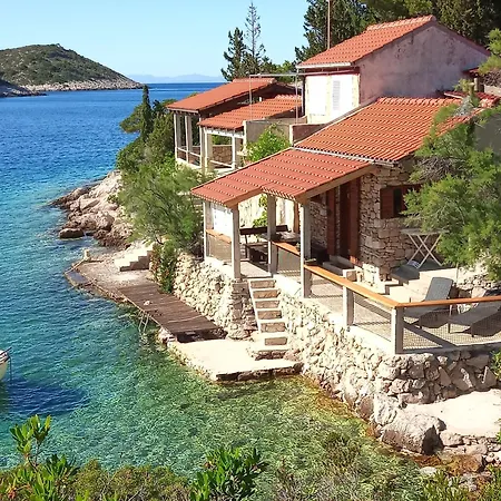 Sea Side House For Two In A Wilderness *