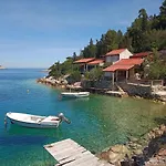 Sea Side House For Two In A Wilderness * Vis