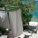 Sea Side House For Two In A Wilderness *
