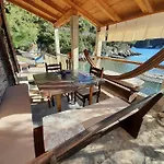 Sea Side House For Two In A Wilderness * Vis
