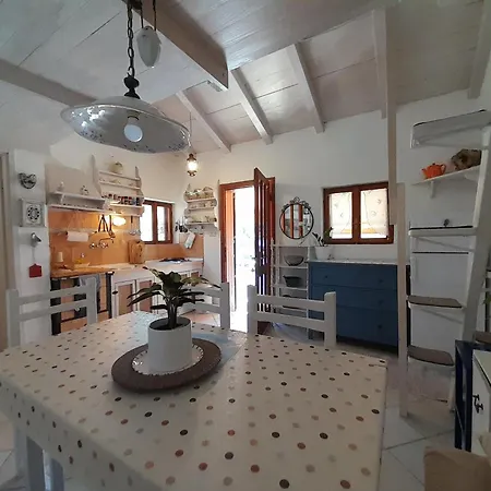 Sea Side House For Two In A Wilderness
